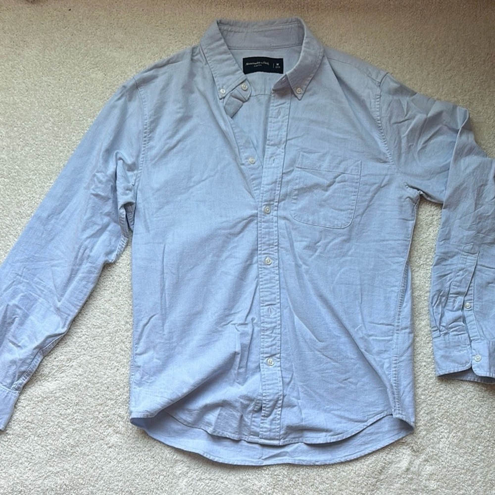 Men's Light Blue Button-Down Oxford